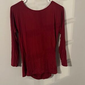 Women’s Long Sleeve Scoop Neck Top - Burgundy